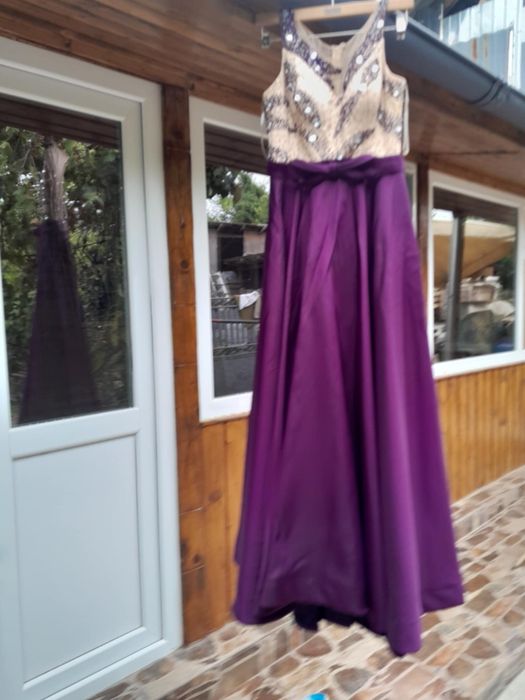 Vând rochie mărimea 40 (M)