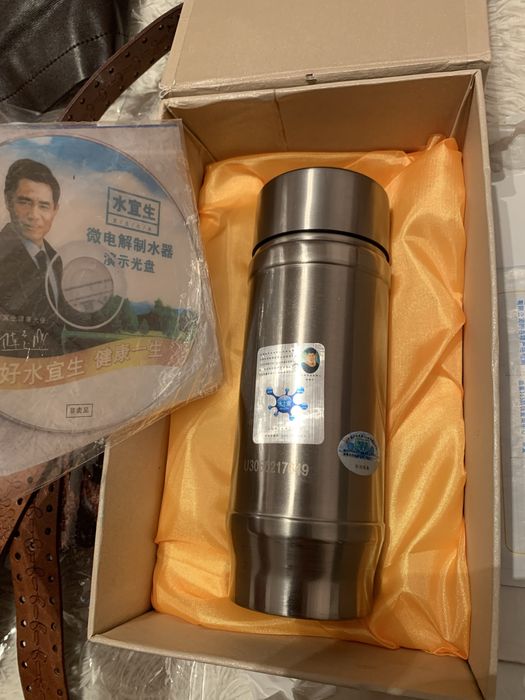 Термос с очистительным фильтром фирмы Лаклайф Lucklife.