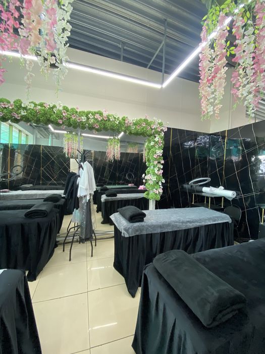 Сдам кушетку в салоне красоты