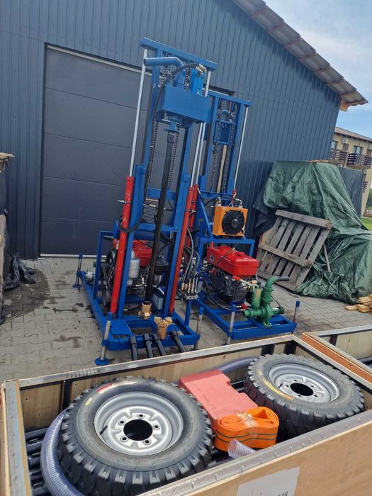 Masina de foraj Utilaj 35 CP NOU cu 150m prajina si 7 sape