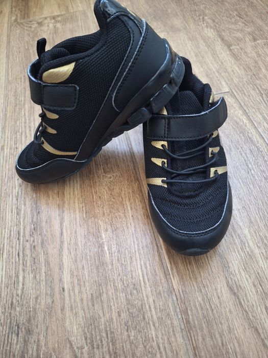 Adidasi originali Fila nr 30