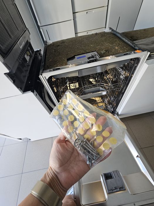 Съдомиялна за пълно вграждане GAGGENAU