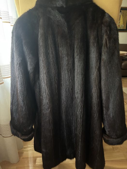 Haina blana nurca-vizon