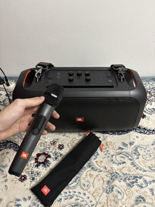 JBL partybox on-the-go