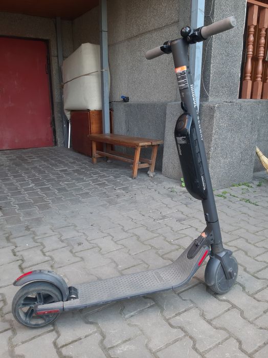 Самокат Ninebot KickScooter ES4 темно-серый