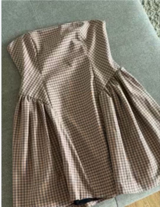 Zara къса рокля