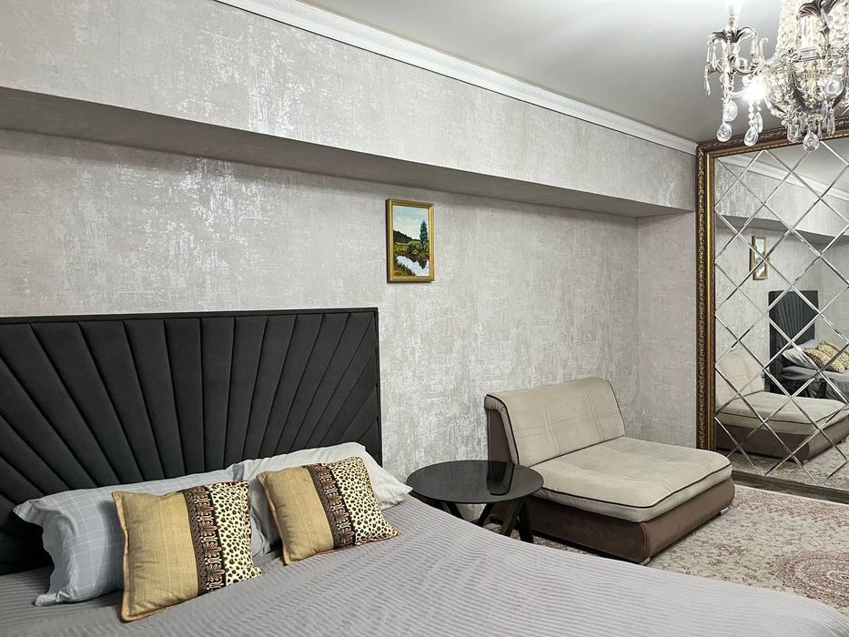 Срочно! Квартира  на Ц4-кафе Бухара 1*2/2/4 общ пол 42м Евро с мебелью