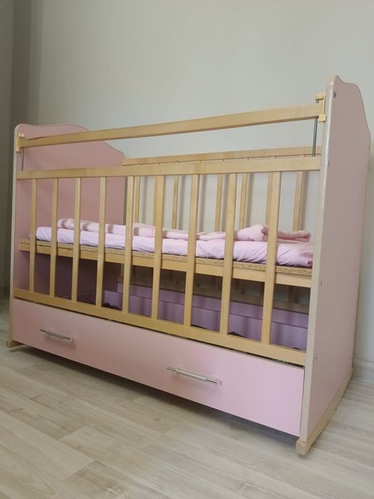Детская кроватка