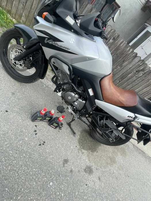 Motocicletă Suzuki V-strom 650