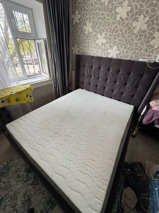 Продам двухспальную кровать