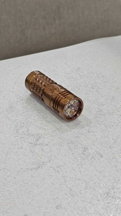 Фонарь Acebeam TK16 Copper Limited Edition.