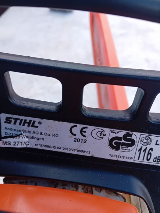 Vând drujba Stihl MS 271C