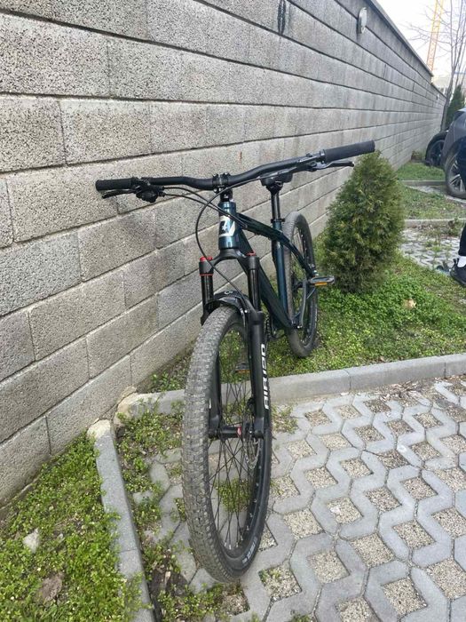 Продава се drag c1 team  2025 !