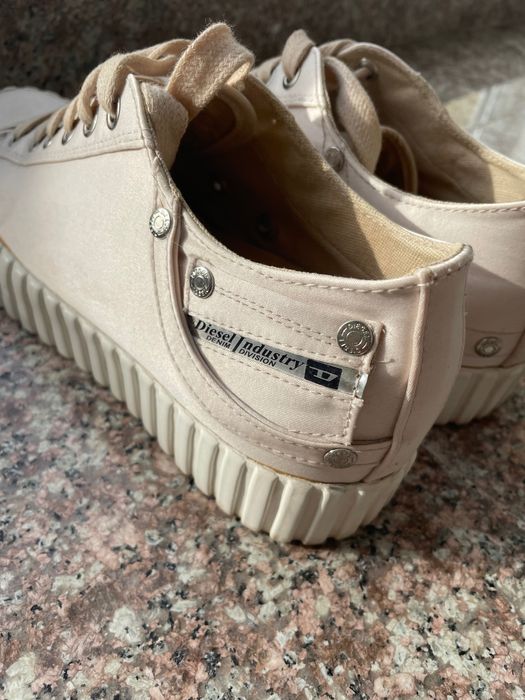 Кецове Diesel в бледо розово