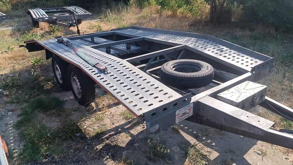 Vând platforma auto NIEWIADOW