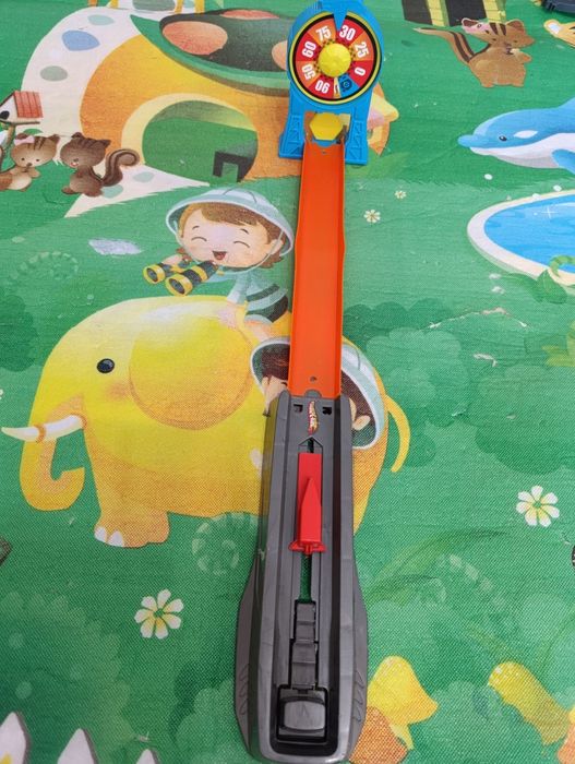 Гаражи и писти hot wheels