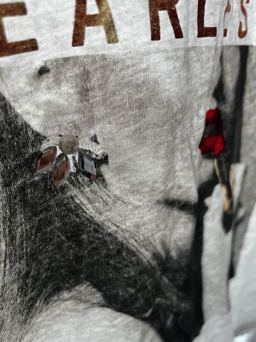 Правя разчистване на гардероба си и качвам някои дрехи на символични цени които са нови или носени броени пъти!(размерL/M/S)