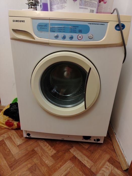 Продам стиральную машину