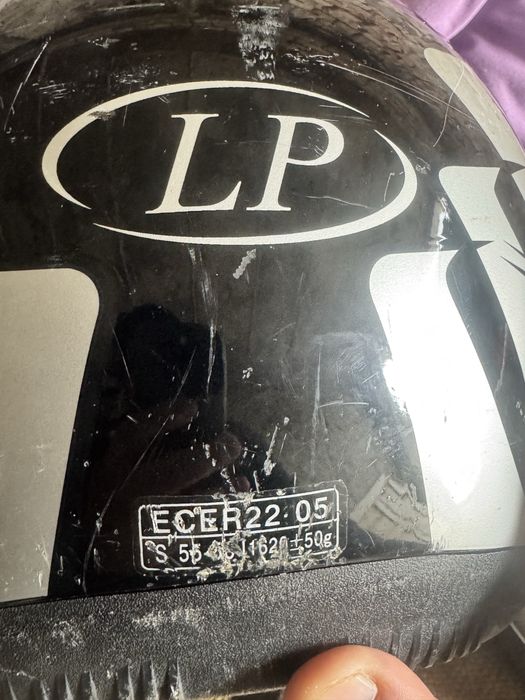 Продавам 2бр каски