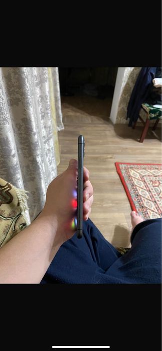 Продам айфон 11 акб 78в идеале