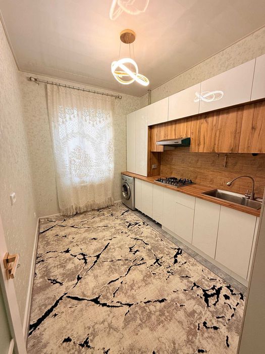 Продаётся 2х комн квартира на 5 этаже Ор-р 7 микрорайон