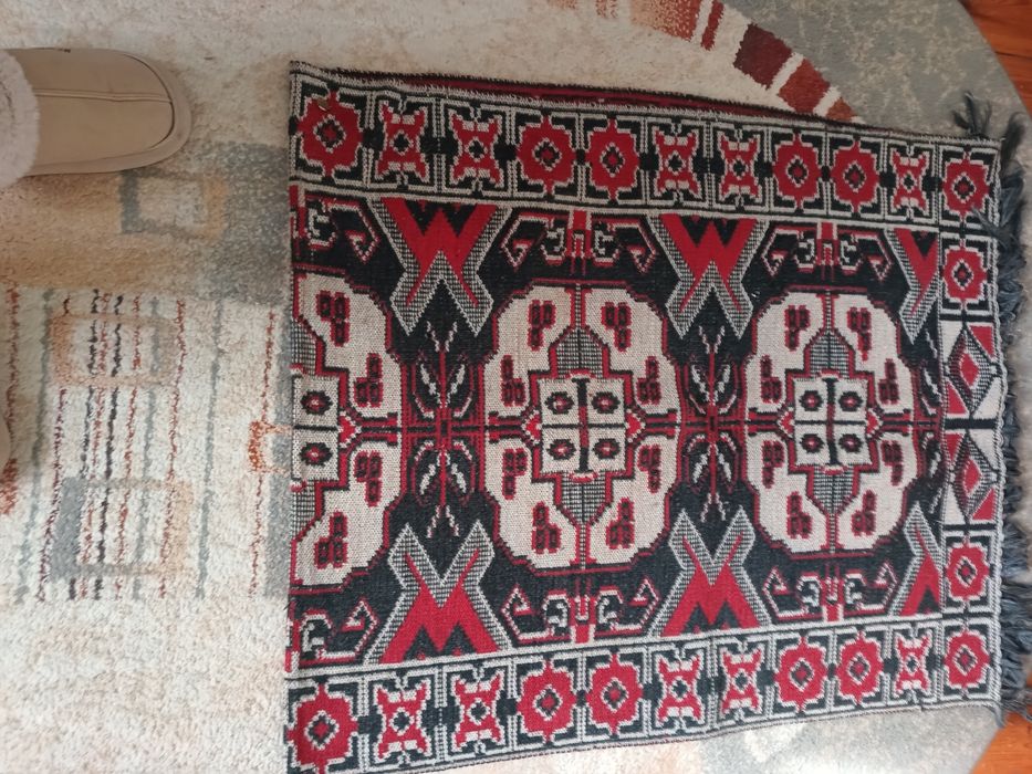 Килимени пътеки и черга