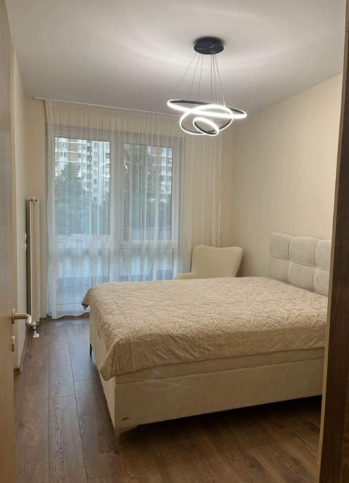 Дава се под наем Тристаен апартамент в София, Зона Б-18 - 99 кв.м за 920 € - Снимка #4