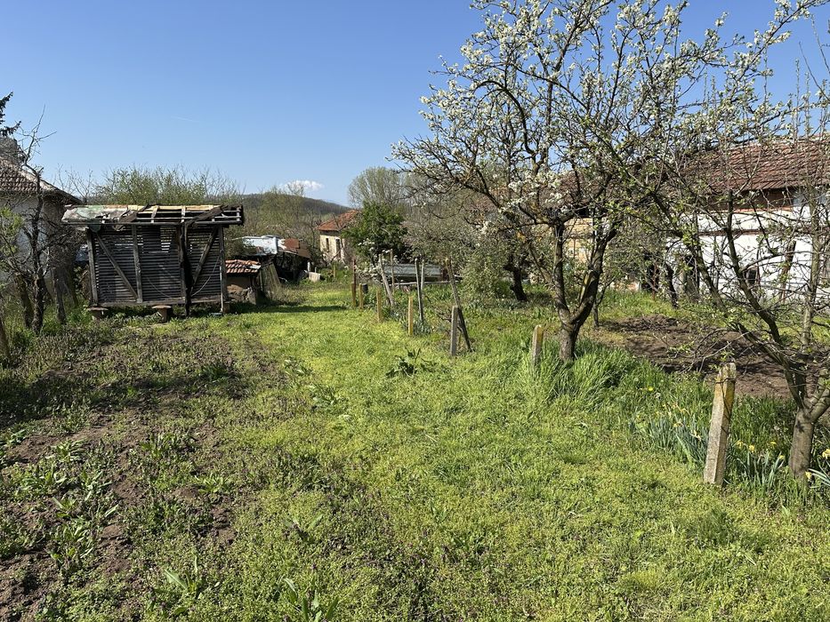 Къща в село Крапчене