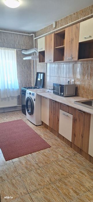 Închiriez apartament cu 3 camere în Buftea (centru)!