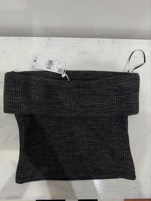 Нов плетен топ от Mango