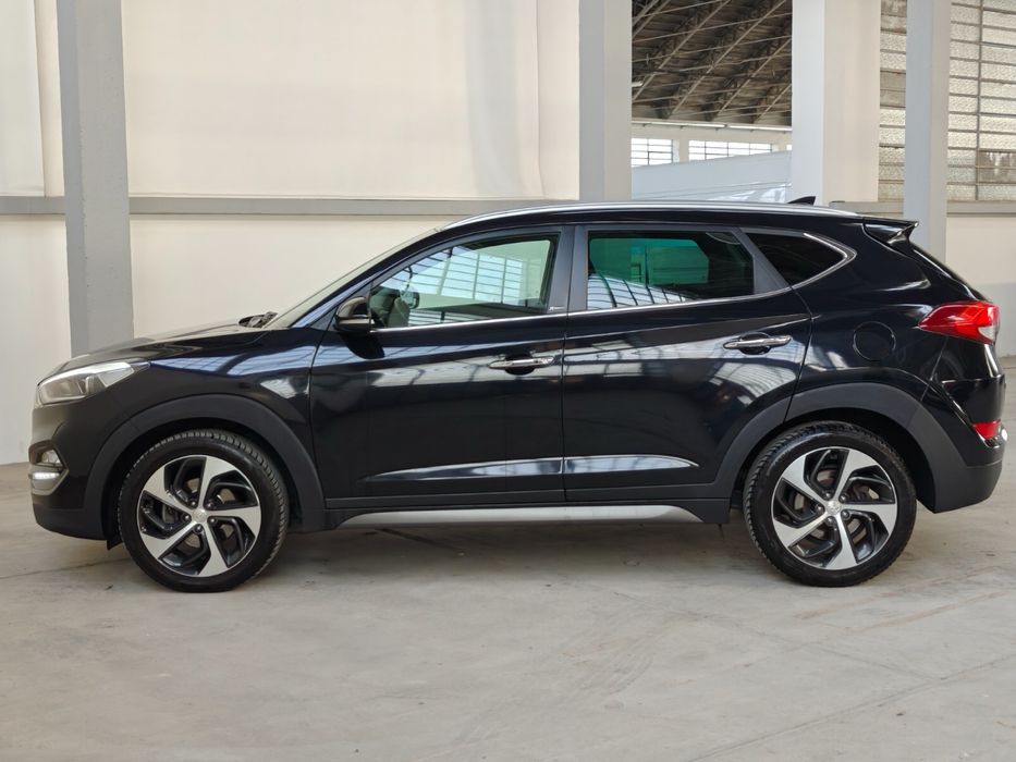 Hyundai Tucson 1.7 CRDI 141 CP
