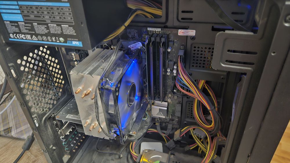 Компьютер системный блок