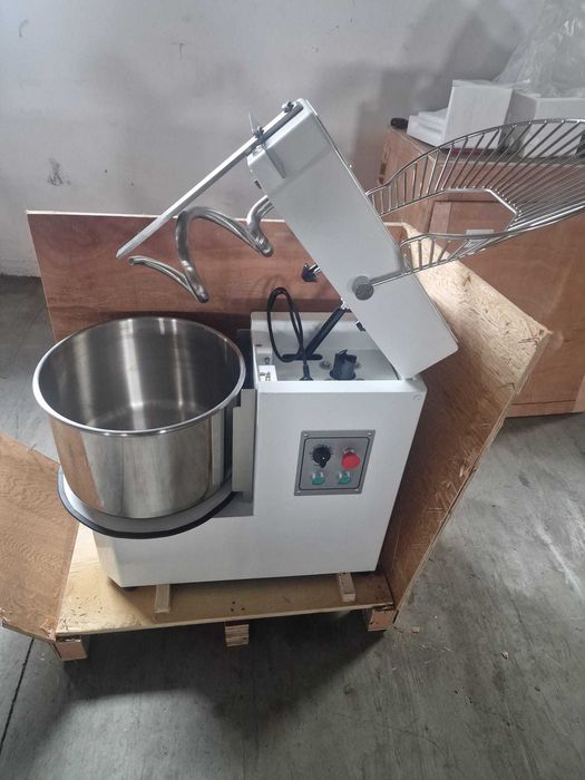 Malaxor  aluat, masina de framantat aluat 50 L,Mixer aluat detasabil