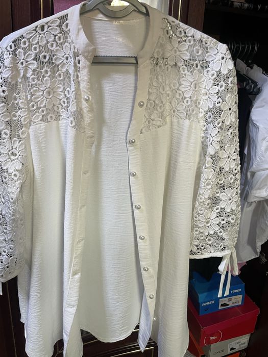 блузка с гипюром