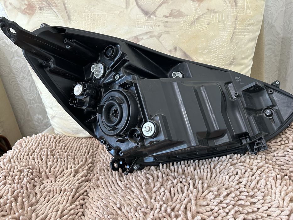 Фары Хонда фит 4G