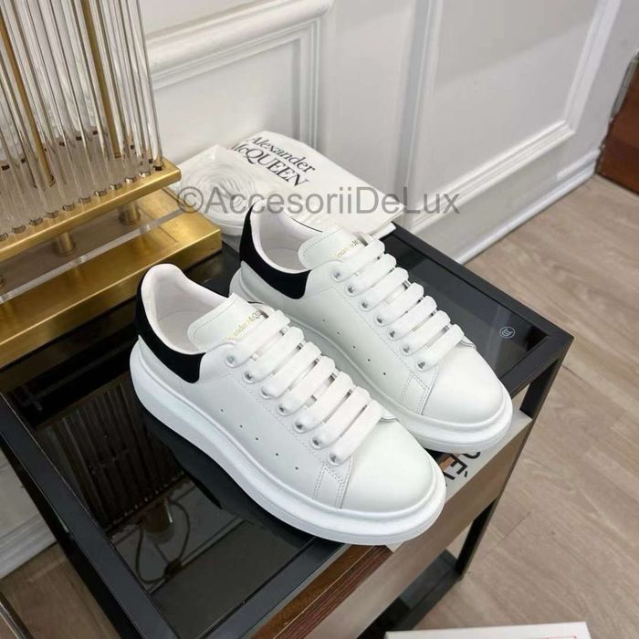 Alexander McQueen Black/White Full Box Verificare Colet Size 36-45