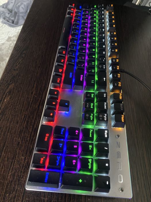 Клавиатура механическая