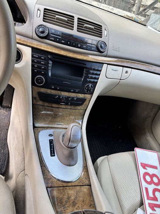 Dezmembrez/ Vand Mercedes Eclass w211