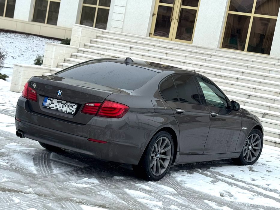 BMW Seria 5 // F10 // X-drive // 3 butoane///Distributie Efectuata
