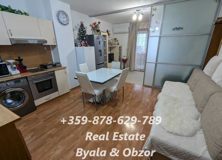 Продава се Двустаен апартамент в Бяла - 87 кв.м за 914 €/кв.м - Снимка #3