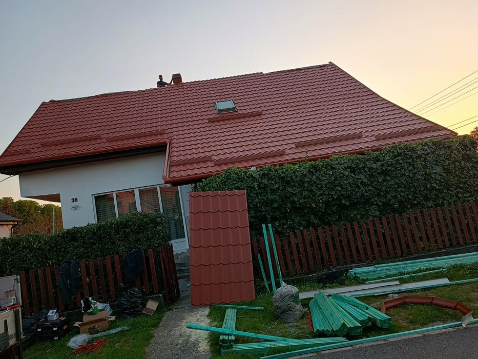 Executam acoperisuri si reparatii