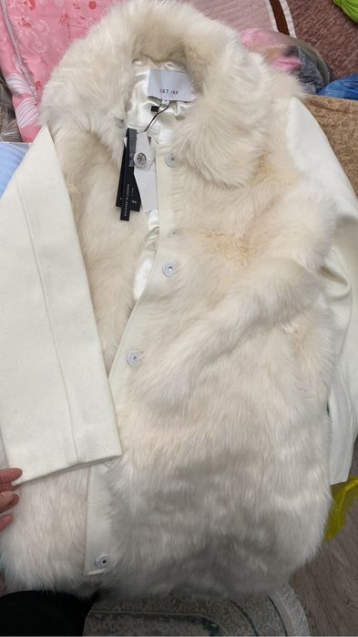 Продам НОВОЕ кашемировое пальто