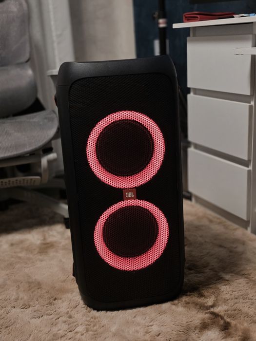 JBL Partybox 310 // 240 W // Bluetooth, USB // IPX4 // Pro Sound // Sound effects // Karaoke // Negru // Preț fix // Nu trimit în țară !!!