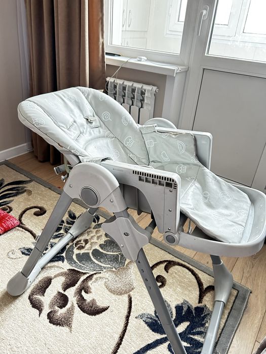 Детский стульчик для кормлениЯ