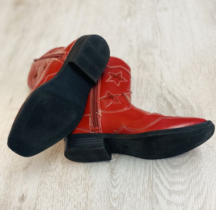 Cizme / ciocate zara rosii cu stele marime 34