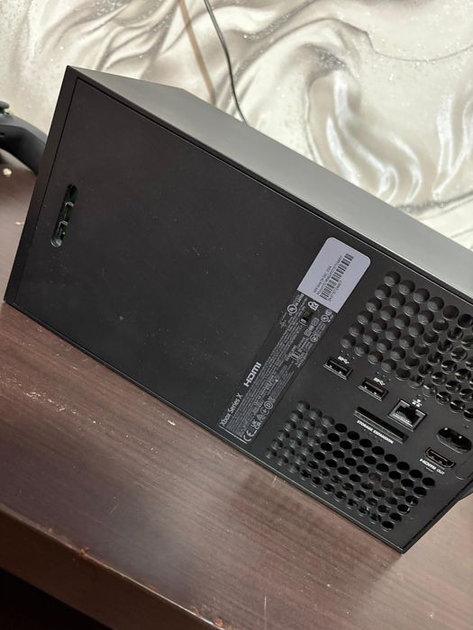 Продам XBox почти новый