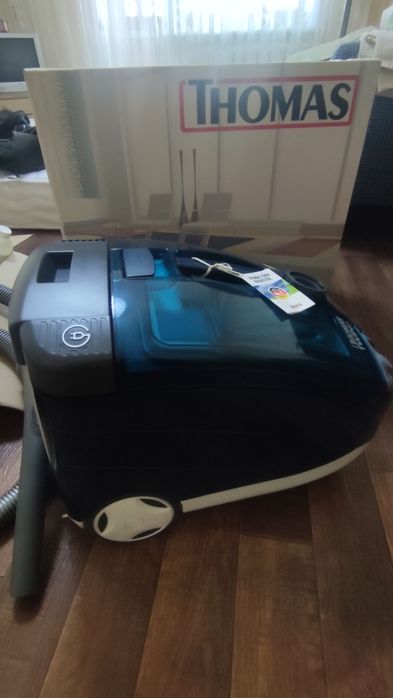 Продам моющий пылесос Thomas новый
