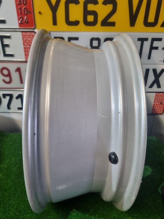 Janta Aliaj R15 5x100 / 6J ET 38 CB 57.1 Audi A3 8L Golf 4 Bora Noua