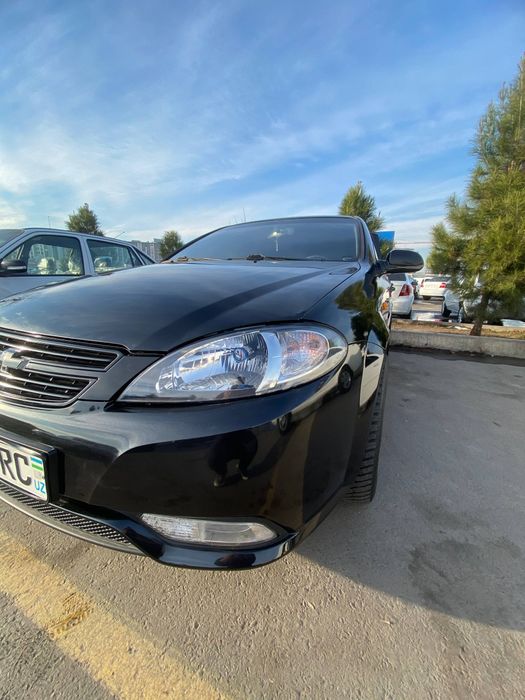 СРОЧНО ПРОДАЁТСЯ ласетти 1.8 2013года