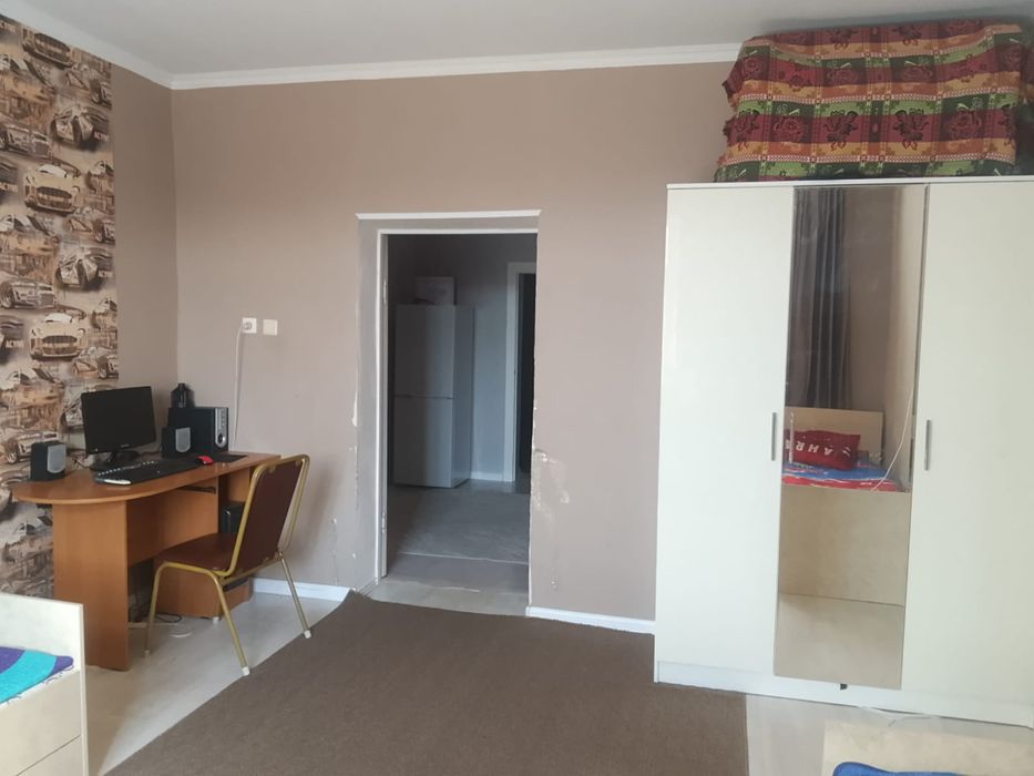 Хлопзавод районында үй сатылады